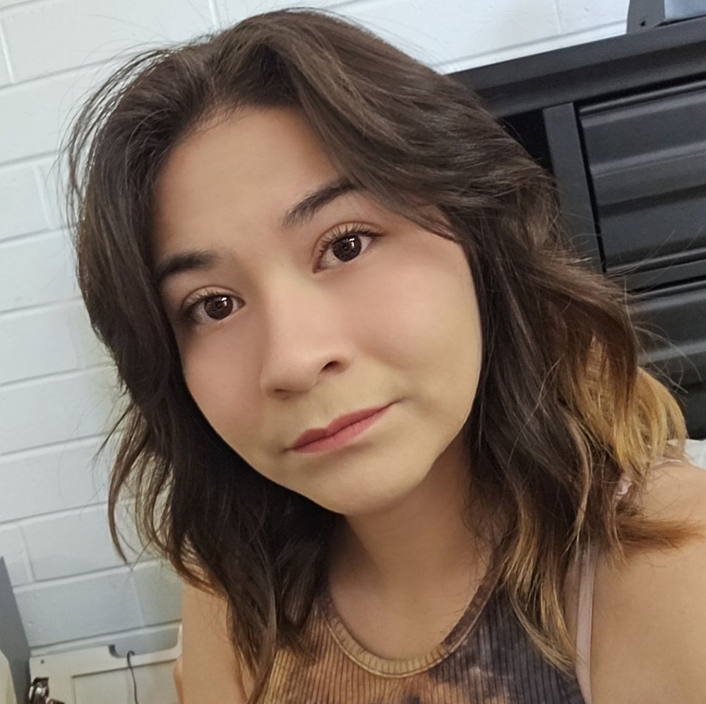 Meet your Posher, Angelica